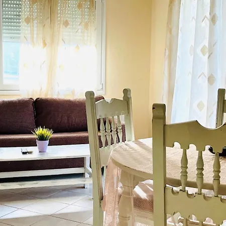 Apartmanhotel Soso & Sztavrósz