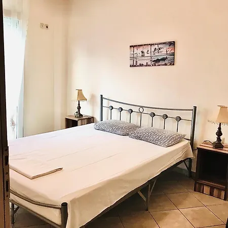 Soso & 3* Stavros (Thessaloniki)