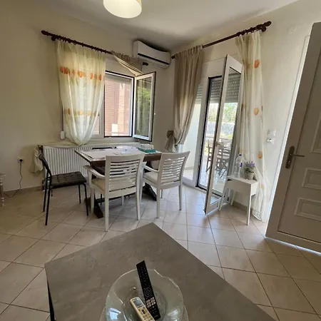 Soso & 3* Stavros (Thessaloniki)